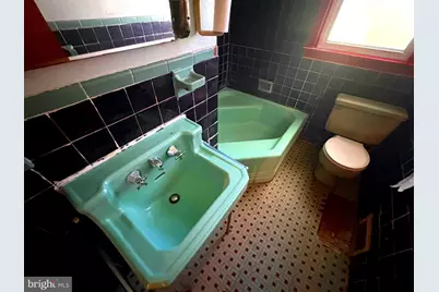 1021 E Vernon Road, Philadelphia, PA 19150 - Photo 14