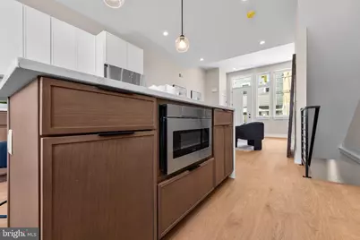 909 Emily Street, Philadelphia, PA 19148 - Photo 14