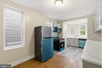 632 W Cumberland Street #2, Philadelphia, PA 19133 - Photo 2