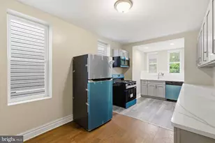632 W Cumberland St, Philadelphia, PA 19133 - Photo 2