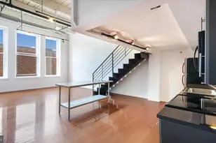 1027 Arch St, Philadelphia, PA 19107 - Photo 4
