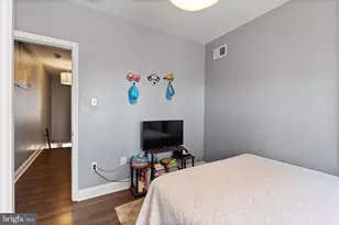 3111 Tasker St, Philadelphia, PA 19145 - Photo 12