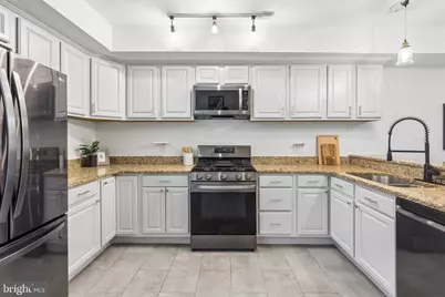 1002 S Chadwick Street, Philadelphia, PA 19146 - Photo 6