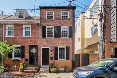 142 Carpenter Street, Philadelphia, PA 19147 - Photo 1