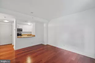 219 S 18th St, Philadelphia, PA 19103 - Photo 4