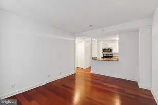 219 S 18th St, Philadelphia, PA 19103 - Photo 2