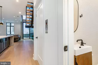 2320 Sansom Street, Philadelphia, PA 19103 - Photo 4