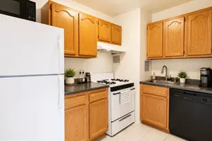200 Locust St, Philadelphia, PA 19106 - Photo 2
