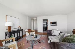 200 Locust St, Philadelphia, PA 19106 - Photo 14