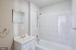 2219 Bainbridge St, Philadelphia, PA 19146 - Photo 8