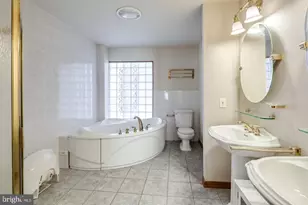 2219 Bainbridge St, Philadelphia, PA 19146 - Photo 18