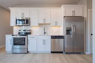 769 S 10th St, Philadelphia, PA 19147 - Photo 4