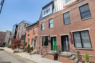 726 S Chadwick St, Philadelphia, PA 19146 - Photo 2