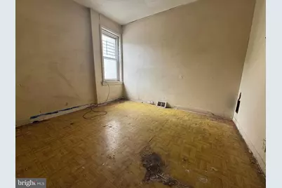 1209 W Susquehanna Avenue, Philadelphia, PA 19122 - Photo 14