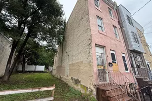1209 W Susquehanna Ave, Philadelphia, PA 19122 - Photo 2