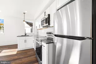 7037 Ridge Ave, Philadelphia, PA 19128 - Photo 4
