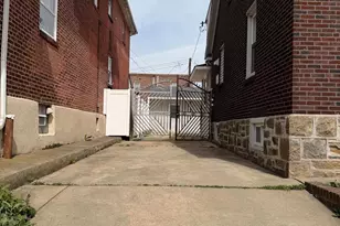 7414 Castor Ave, Philadelphia, PA 19152 - Photo 4