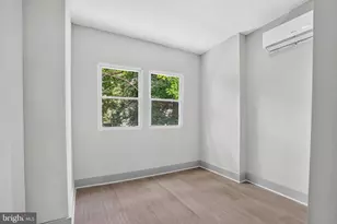 5704 Boyer St, Philadelphia, PA 19138 - Photo 12
