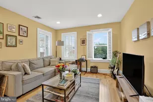 1712 Green St, Philadelphia, PA 19130 - Photo 10