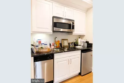 1701 Locust Street #1906, Philadelphia, PA 19103 - Photo 4