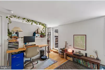 2020 Christian Street #E, Philadelphia, PA 19146 - Photo 4