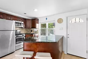 1006 Montrose St, Philadelphia, PA 19147 - Photo 4