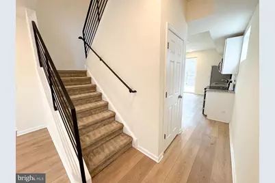 1327 S 27th Street, Philadelphia, PA 19146 - Photo 6