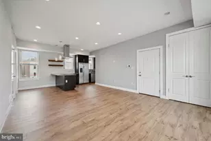 714 N Chadwick St, Philadelphia, PA 19130 - Photo 4
