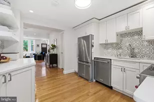 2137 Bainbridge St, Philadelphia, PA 19146 - Photo 18