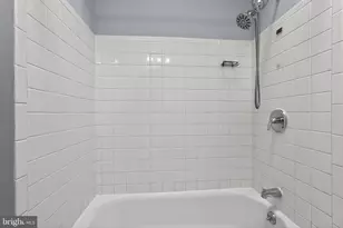 2114 S Lambert St, Philadelphia, PA 19145 - Photo 12