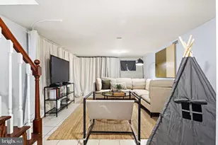 2343 Moore St, Philadelphia, PA 19145 - Photo 18