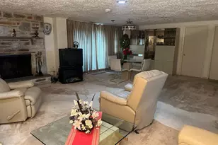 150 Shelly Ln, Philadelphia, PA 19115 - Photo 6