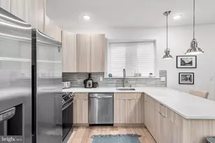 2008 S College Ave, Philadelphia, PA 19121 - Photo 8