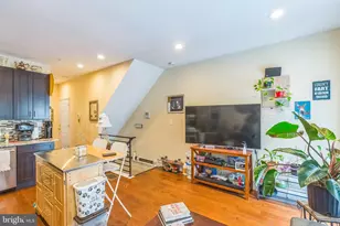 1614 Cambridge St, Philadelphia, PA 19130 - Photo 2