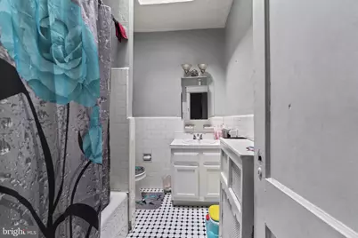 7406 Elmwood Avenue, Philadelphia, PA 19153 - Photo 16