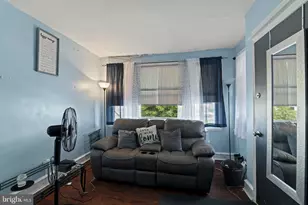 7406 Elmwood Ave, Philadelphia, PA 19153 - Photo 2