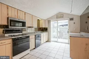 2645 S Alder St, Philadelphia, PA 19148 - Photo 8