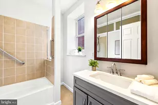 1215 N Randolph St, Philadelphia, PA 19122 - Photo 10