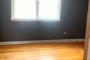 351 E Claremont Rd, Philadelphia, PA 19120 - Photo 6