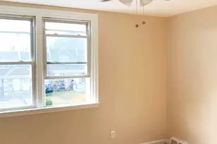351 E Claremont Rd, Philadelphia, PA 19120 - Photo 24