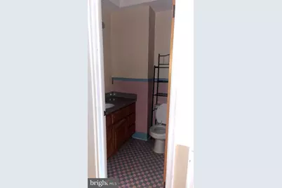 351 E Claremont Road, Philadelphia, PA 19120 - Photo 10