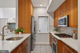 212 S 24th St, Philadelphia, PA 19103 - Photo 12