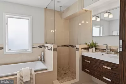 212 S 24th Street #216, Philadelphia, PA 19103 - Photo 22