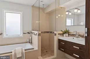 212 S 24th St, Philadelphia, PA 19103 - Photo 22