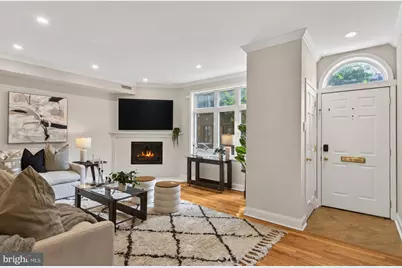 212 S 24th Street #216, Philadelphia, PA 19103 - Photo 2