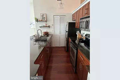 2429 Locust Street #211, Philadelphia, PA 19103 - Photo 14