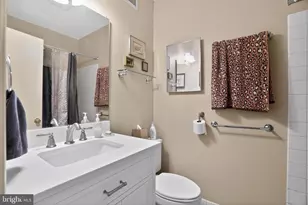 1627 Spruce St, Philadelphia, PA 19103 - Photo 24