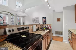 1627 Spruce St, Philadelphia, PA 19103 - Photo 12