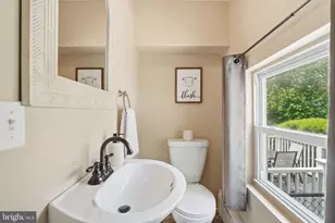228 Jamestown St, Philadelphia, PA 19128 - Photo 12