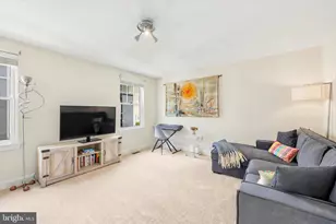 612 Queen St, Philadelphia, PA 19147 - Photo 12